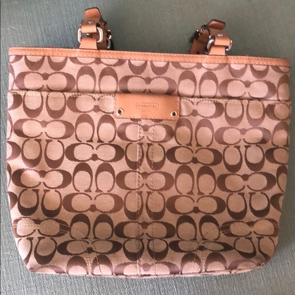 Coach Handbag 👜 - Picture 4 of 4